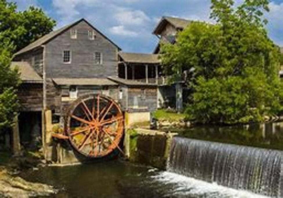 1 Mi To Dollywood Mins To All Attractions & Gsmnp เซอเวียร์วีล ภายนอก รูปภาพ