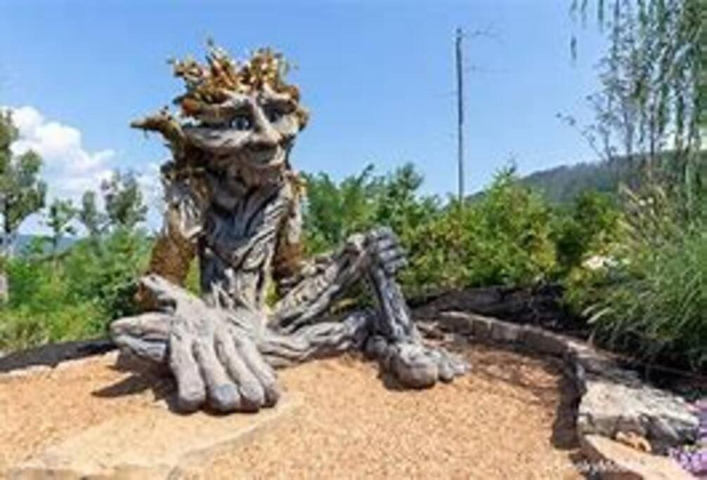 1 Mi To Dollywood Mins To All Attractions & Gsmnp เซอเวียร์วีล ภายนอก รูปภาพ
